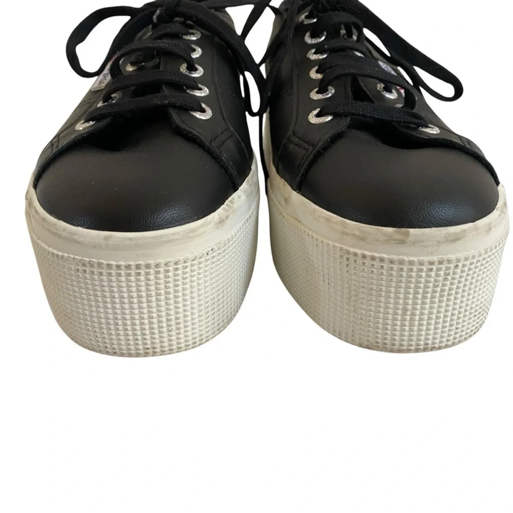 Superga iconic style